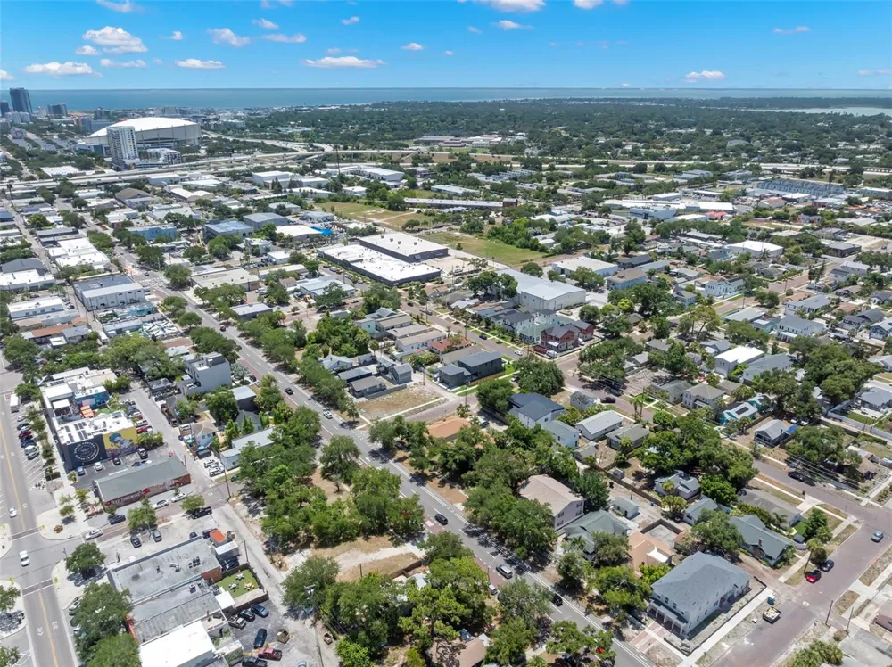 2444 1ST AVENUE S St Petersburg, FL 33712