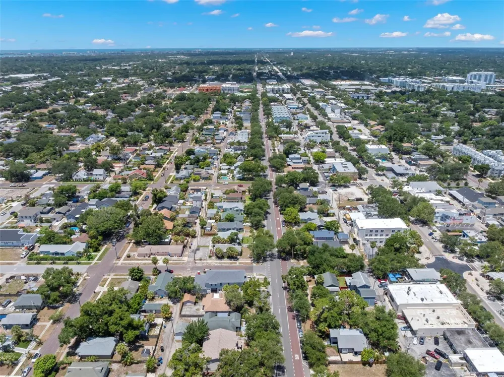 2444 1ST AVENUE S St Petersburg, FL 33712