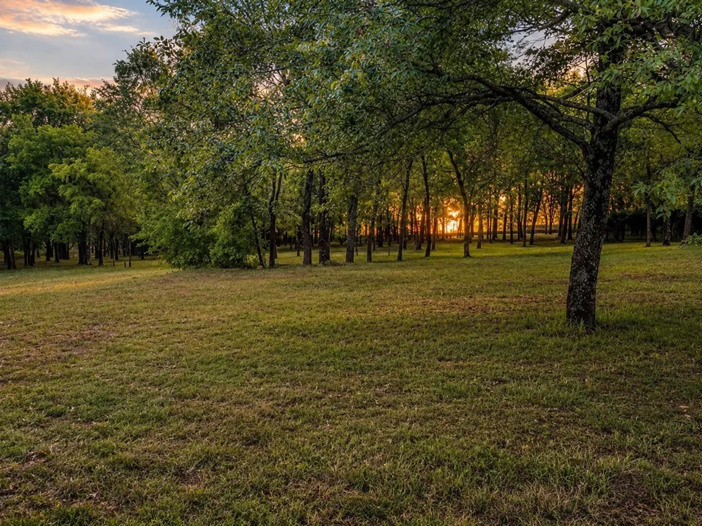 Tee Taw Circle Sherman, TX 75092