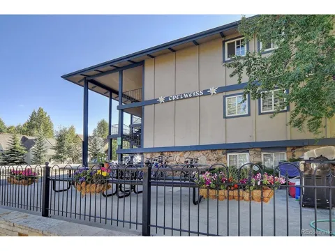 214 Main Street #6