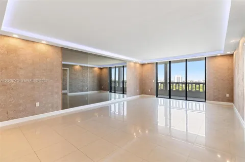 9801 Collins Ave #11-O