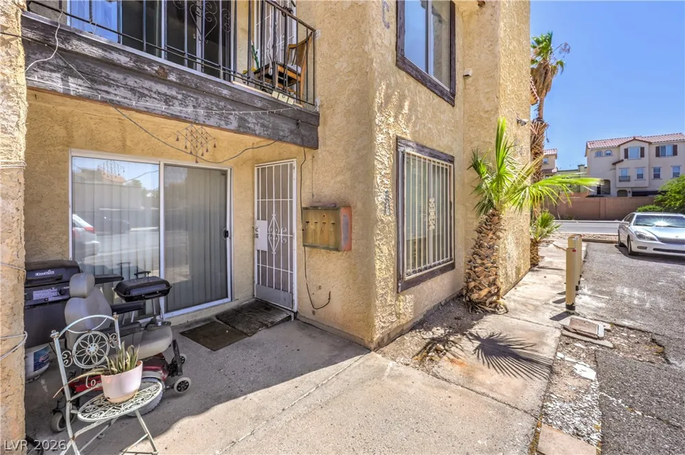 6988 Kilgore Drive Las Vegas, NV 89156