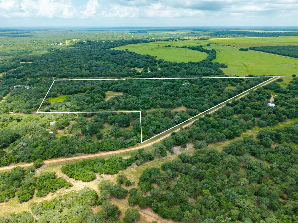 5641 County Road 14 Hallettsville, TX 77964