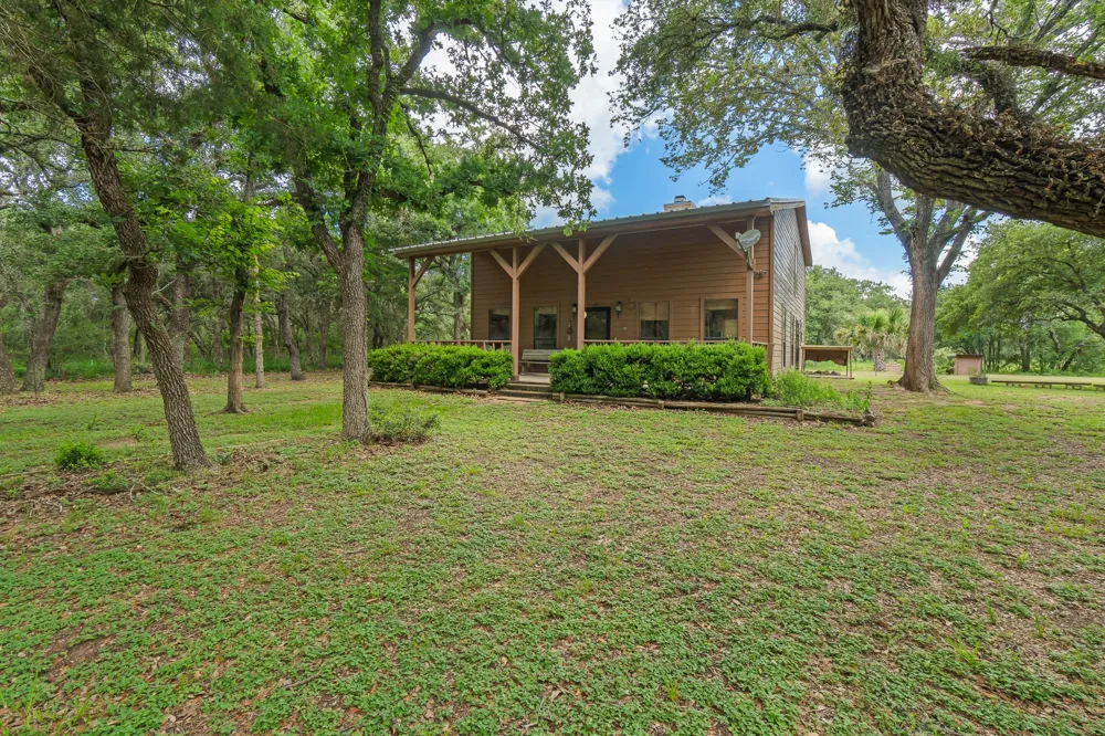 5641 County Road 14 Hallettsville, TX 77964