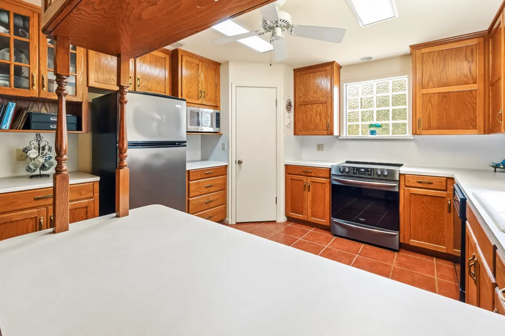 5641 County Road 14 Hallettsville, TX 77964