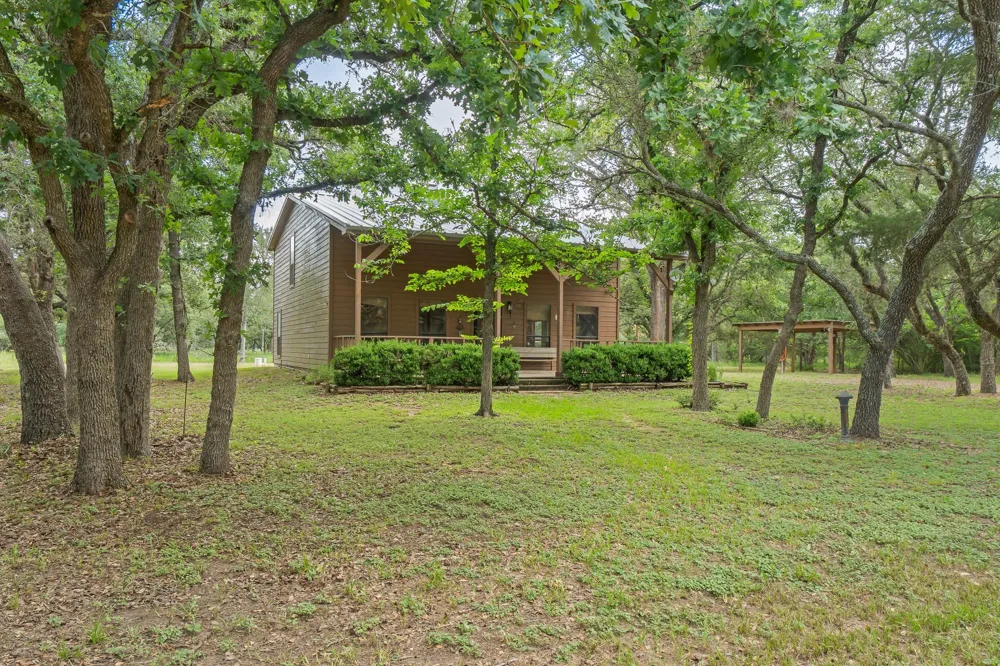 5641 County Road 14 Hallettsville, TX 77964
