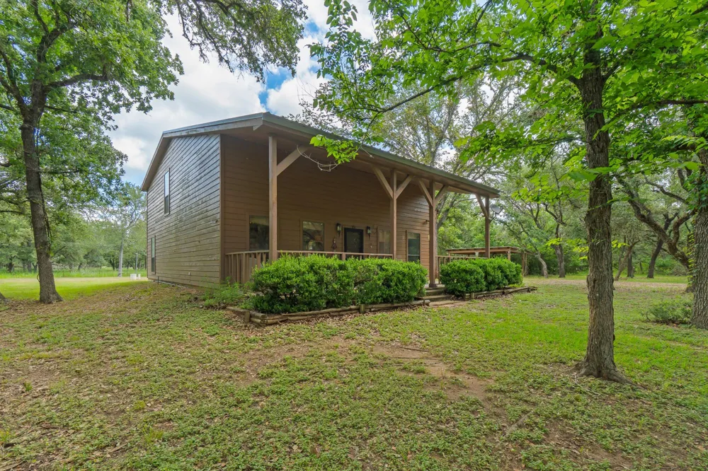 5641 County Road 14 Hallettsville, TX 77964