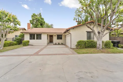 6347 Muscatel Avenue