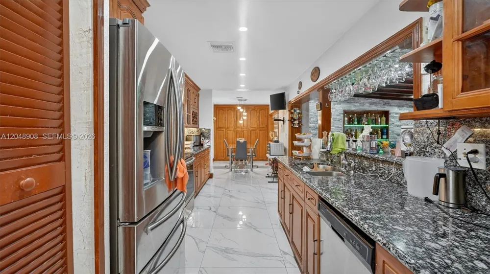 15022 SW 67th Ln Miami, FL 33193