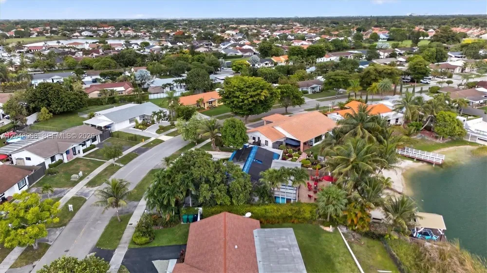 15022 SW 67th Ln Miami, FL 33193
