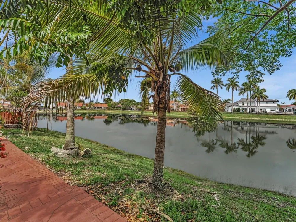 4224 SW 148th Pl Miami, FL 33185