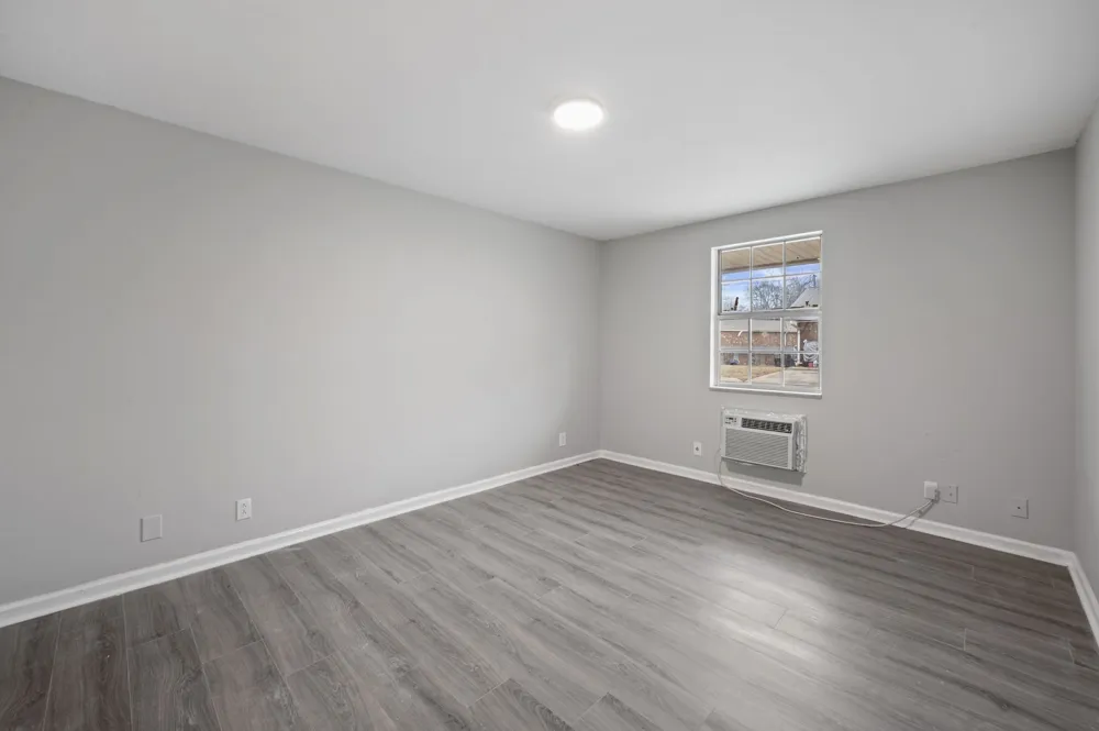 105 Walnut St #8 Clarksville, TN 37042