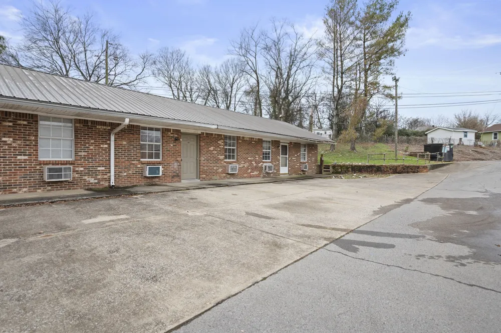 101 Walnut St #24 Clarksville, TN 37042