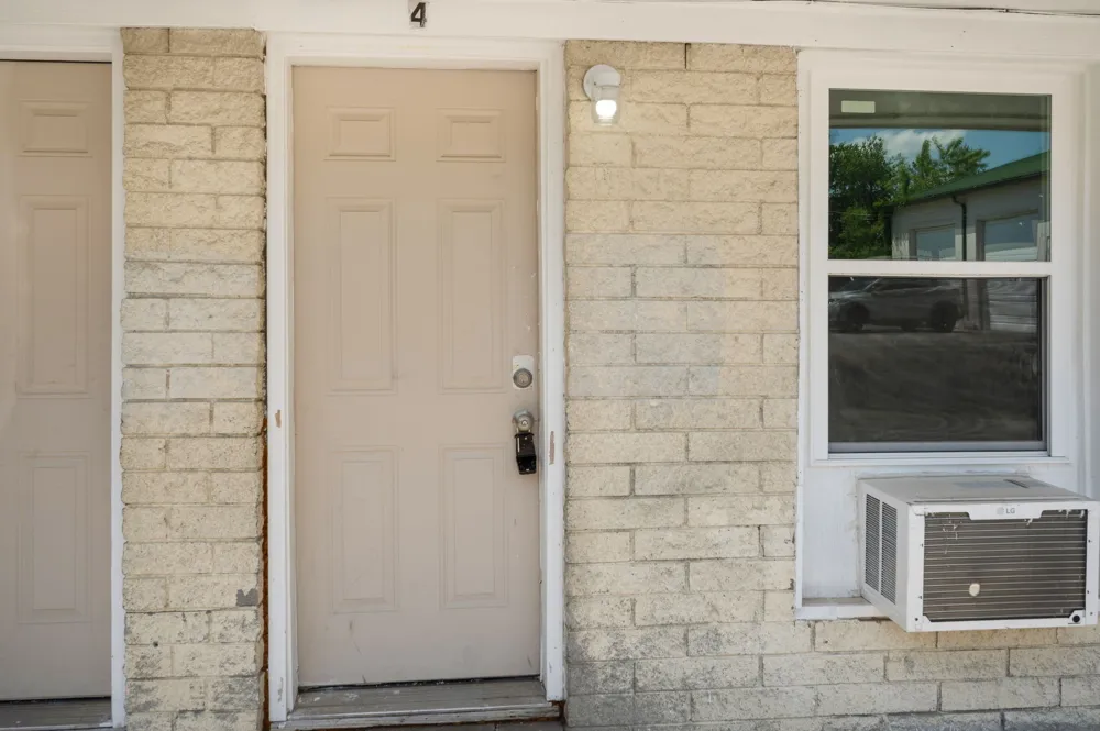 2510 Fort Campbell Blvd #3 Hopkinsville, KY 42240