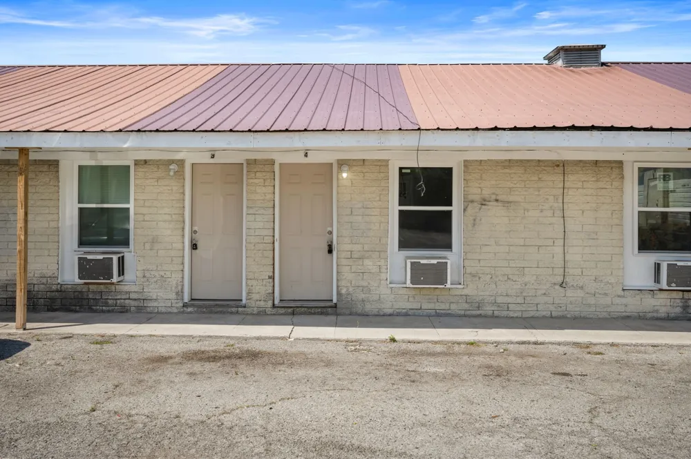2510 Fort Campbell Blvd #4 Hopkinsville, KY 42240