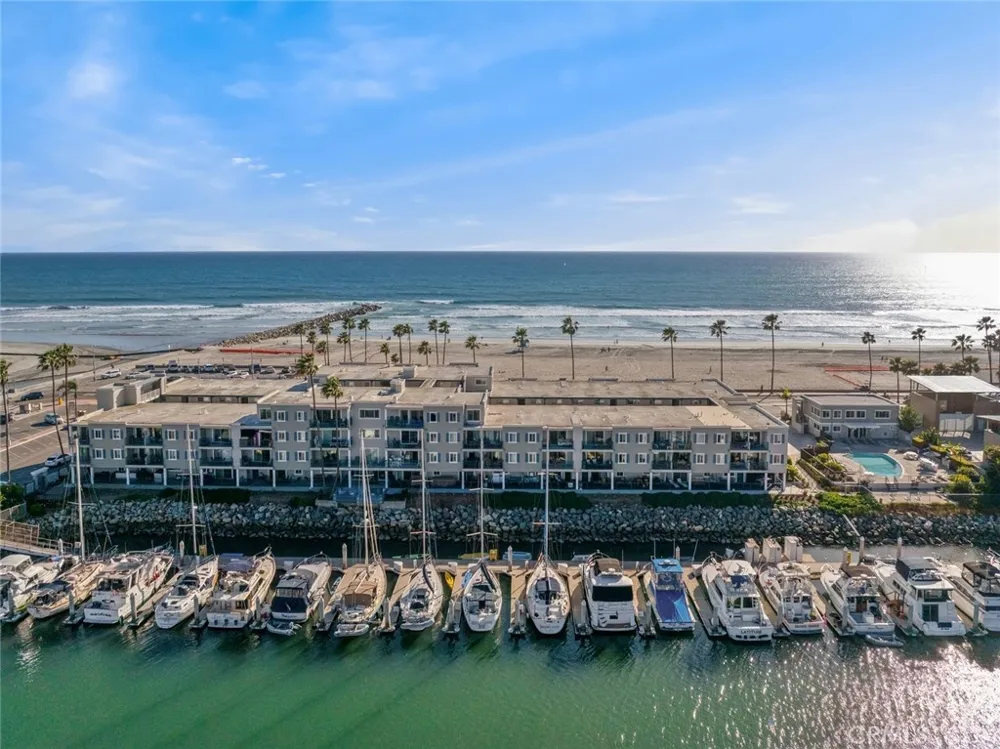1202 Pacific Street #206B Oceanside, CA 92054