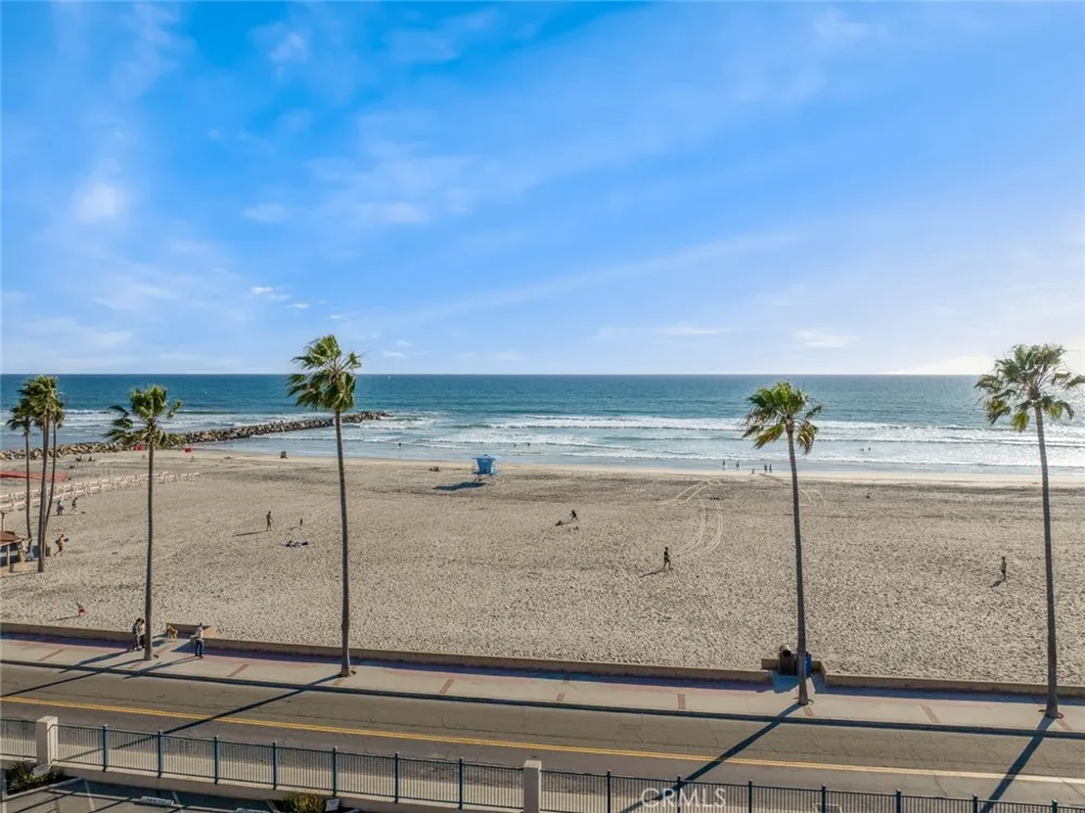 1202 Pacific Street #206B Oceanside, CA 92054