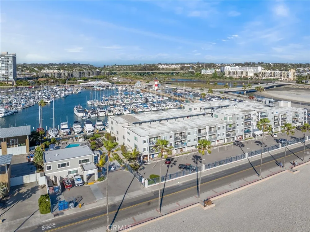 1202 Pacific Street #206B Oceanside, CA 92054