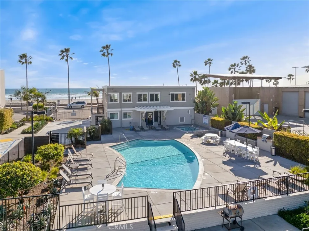 1202 Pacific Street #206B Oceanside, CA 92054