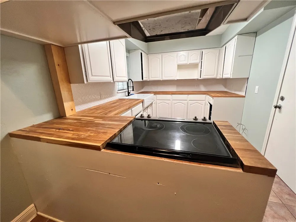 4805 Orchid Corpus Christi, TX 78416