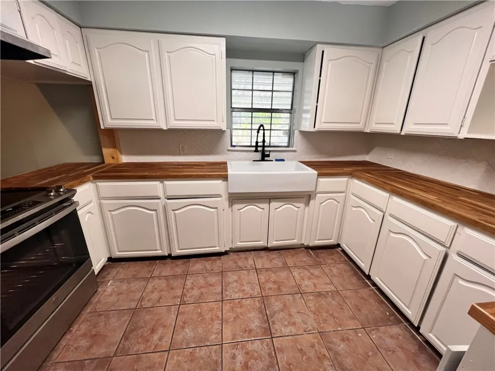 4805 Orchid Corpus Christi, TX 78416