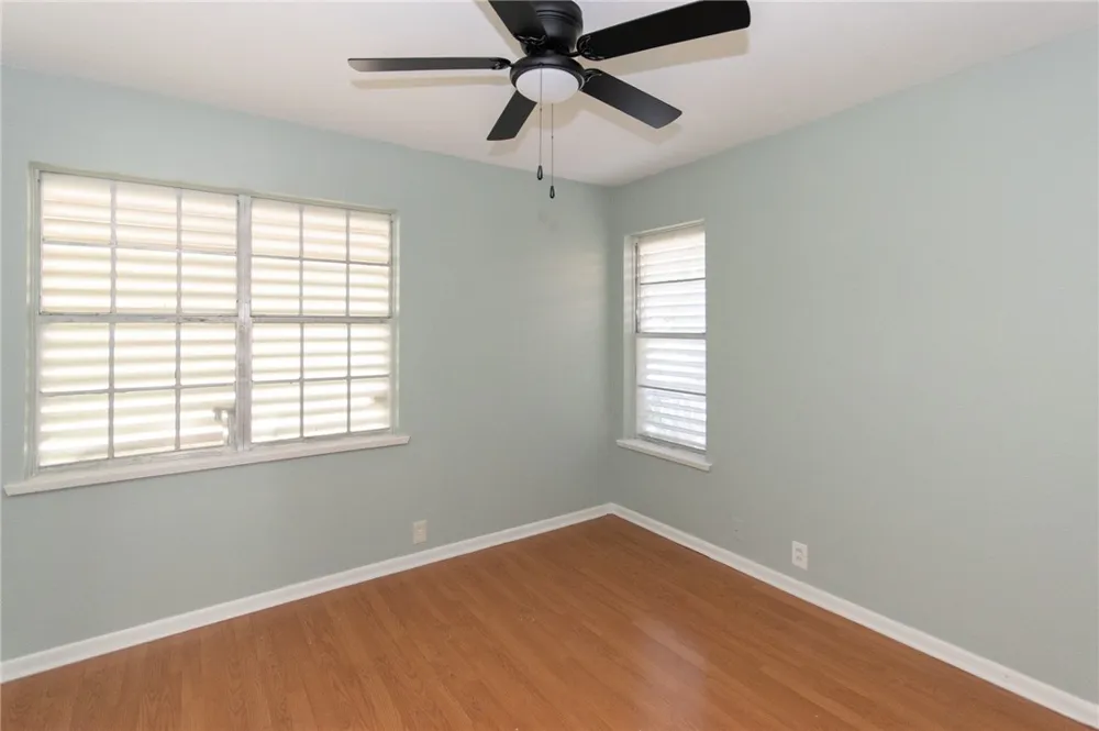 4805 Orchid Corpus Christi, TX 78416