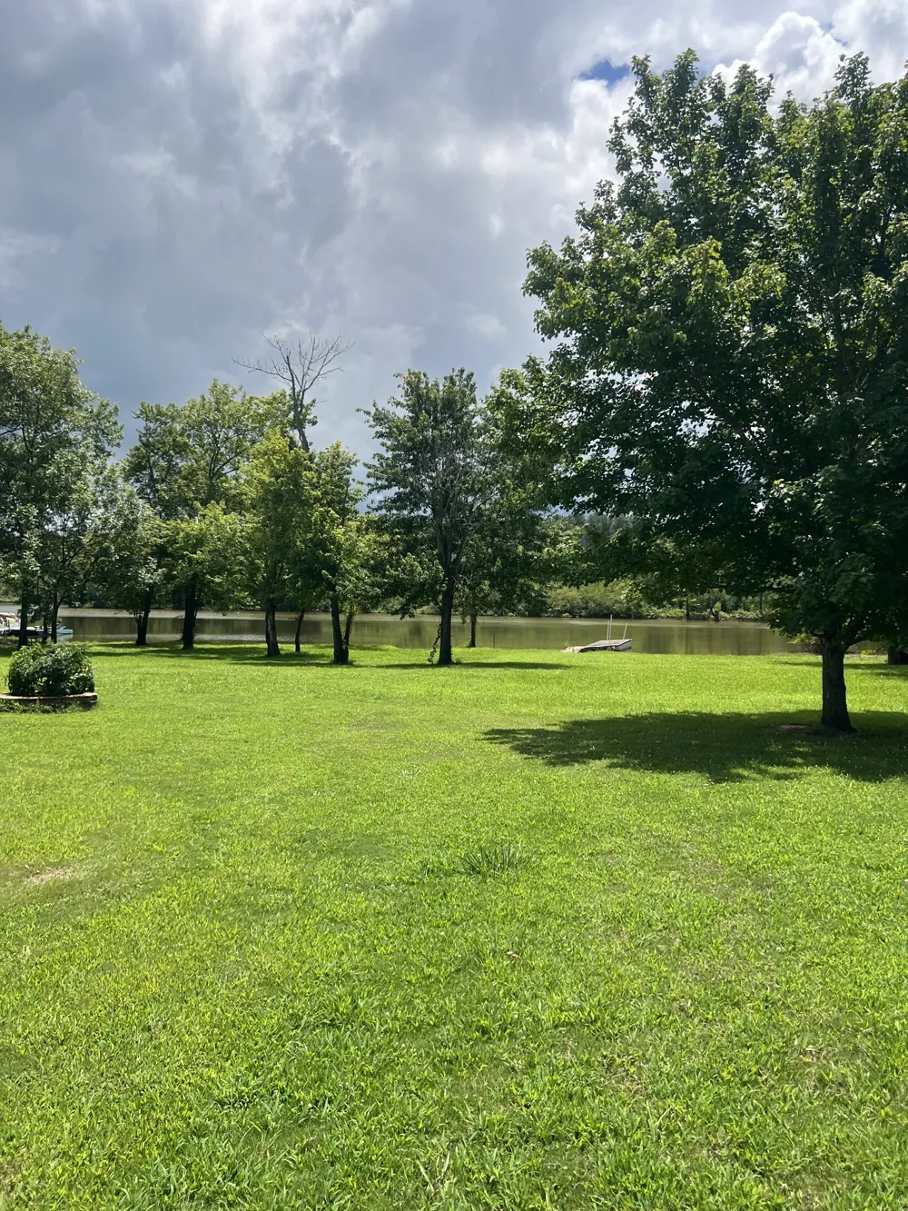 860 Willow Oaks Dr Decaturville, TN 38329