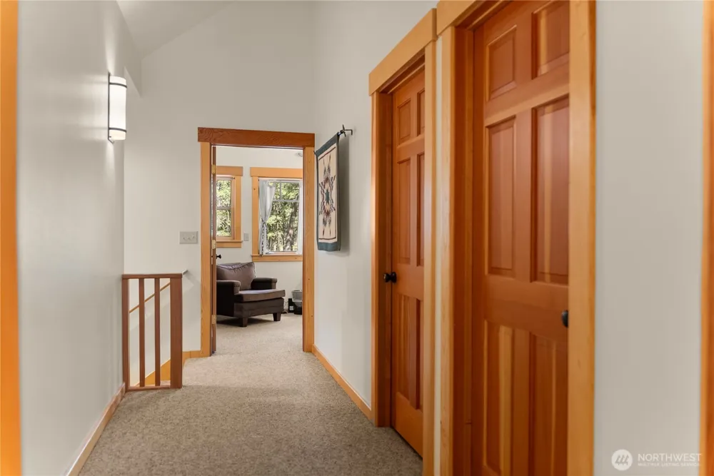 32 Foster Loop Road Winthrop, WA 98862