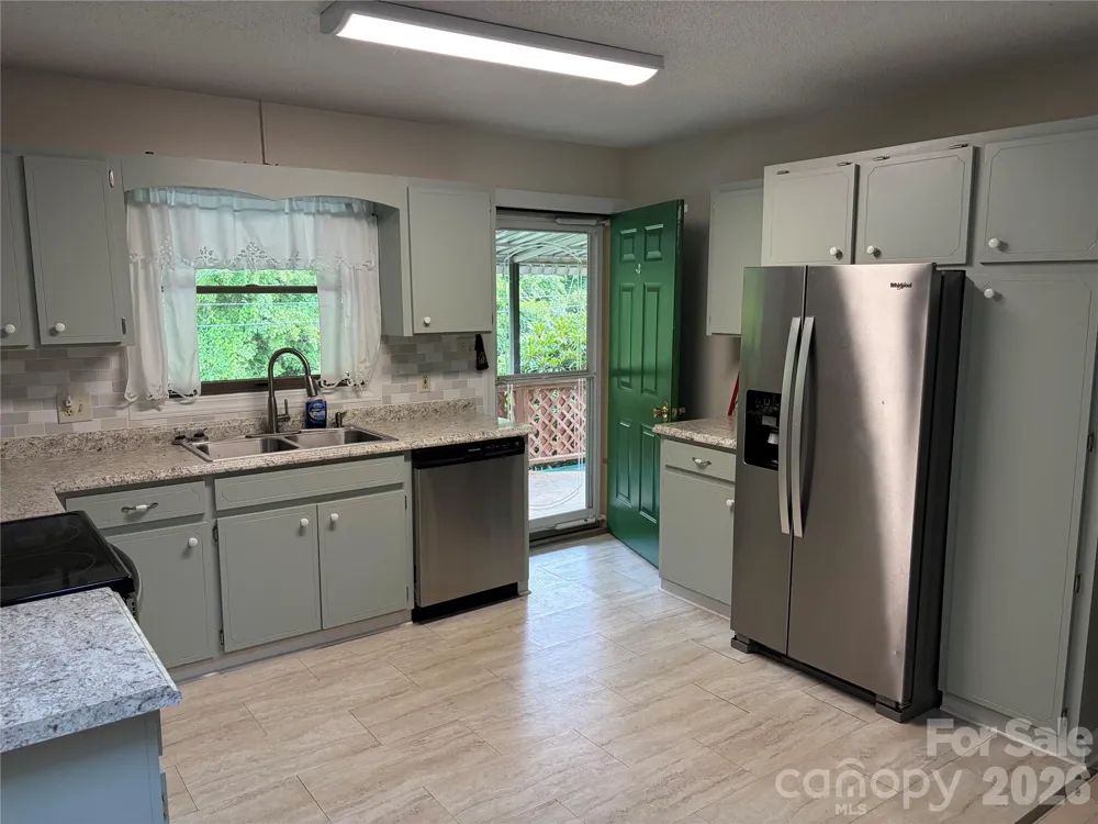256A Bruce Road Mars Hill, NC 28754