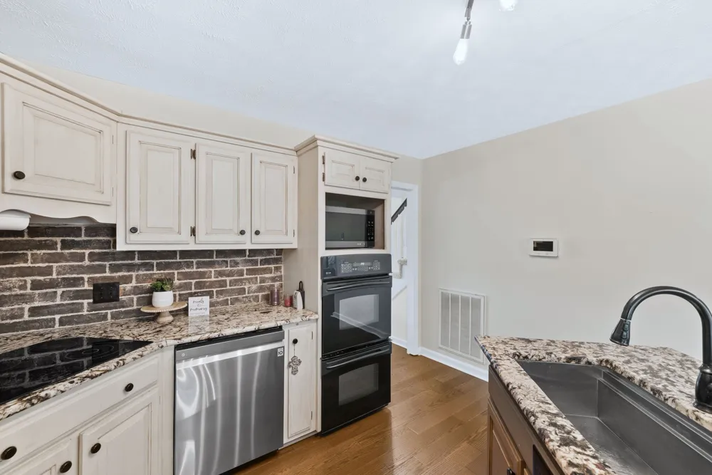 900 Dories Ln Lewisburg, TN 37091
