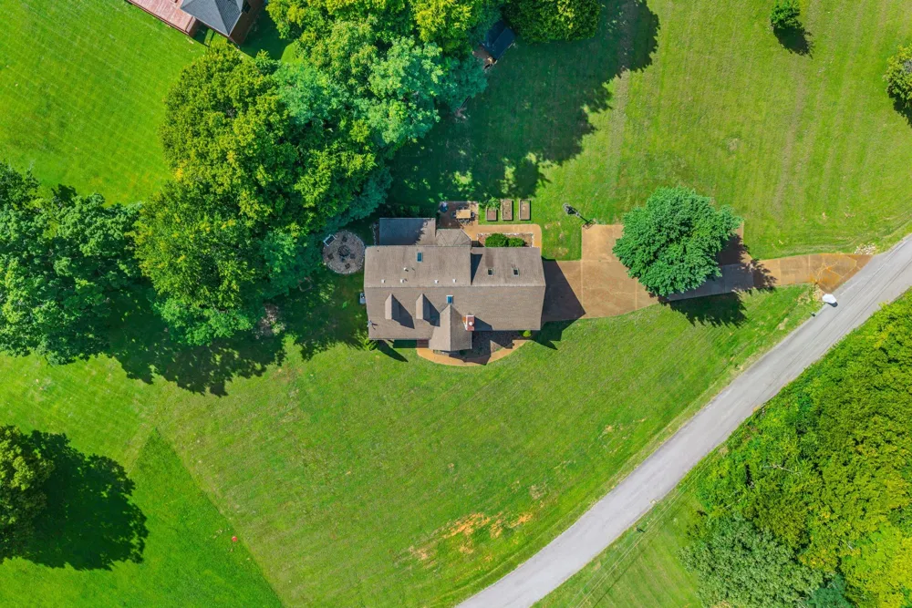 900 Dories Ln Lewisburg, TN 37091