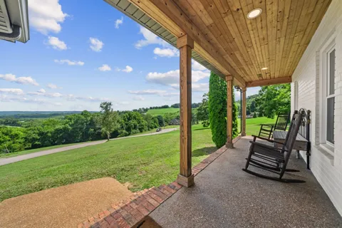 900 Dories Ln