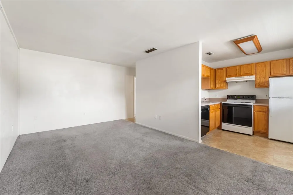 501 NW 15TH AVENUE #11 Gainesville, FL 32601