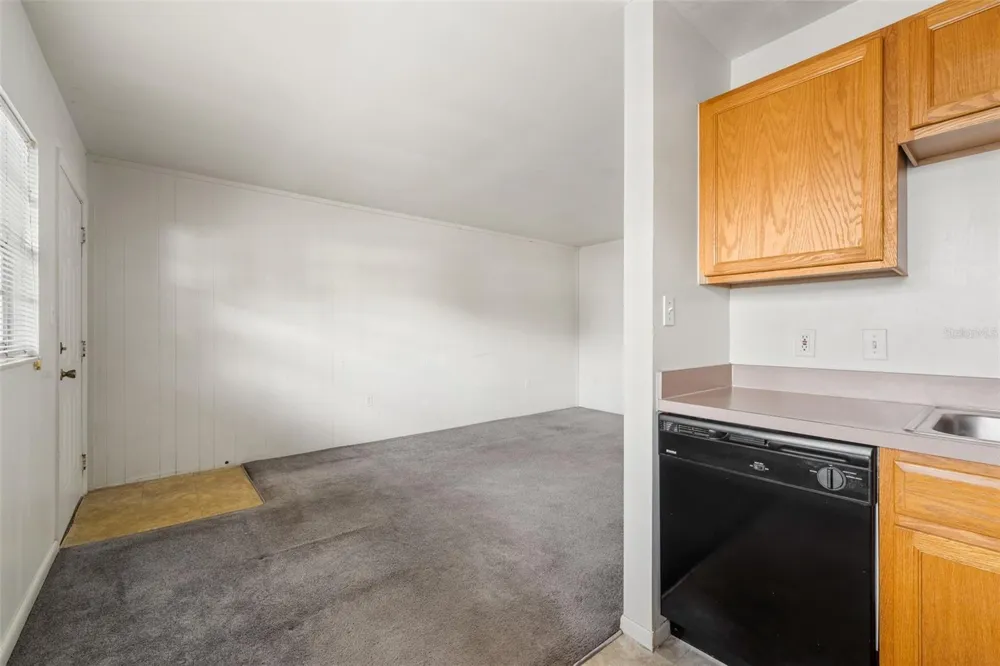 501 NW 15TH AVENUE #11 Gainesville, FL 32601