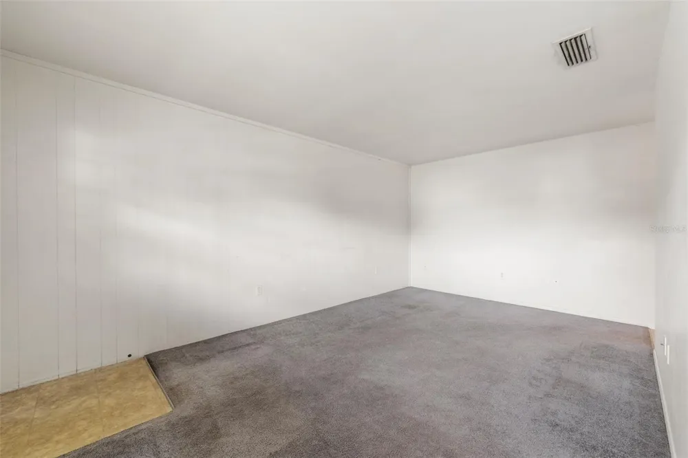 501 NW 15TH AVENUE #11 Gainesville, FL 32601