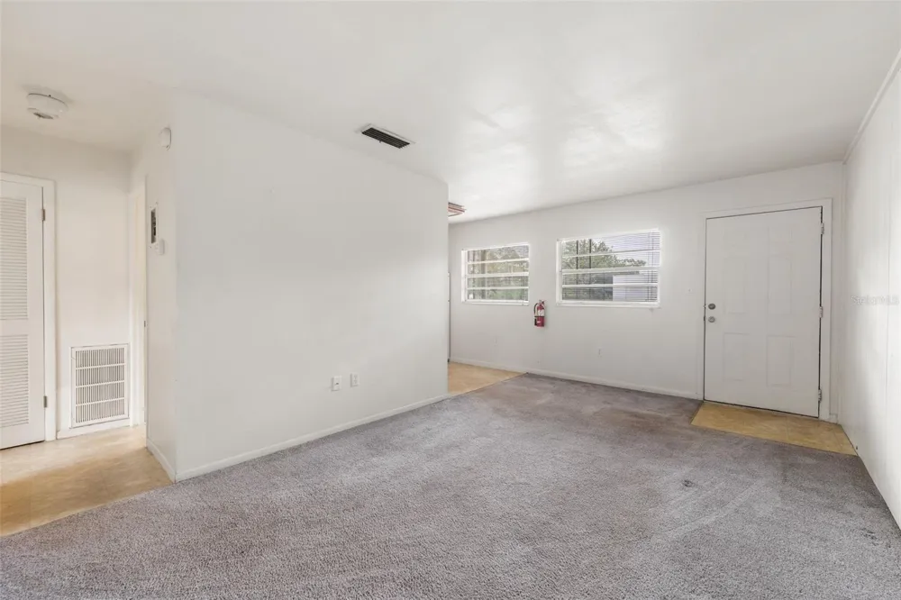 501 NW 15TH AVENUE #11 Gainesville, FL 32601