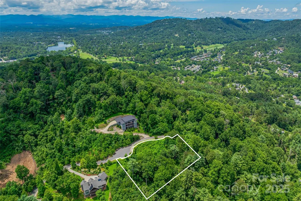 29 Grovepoint Way Asheville, NC 28804