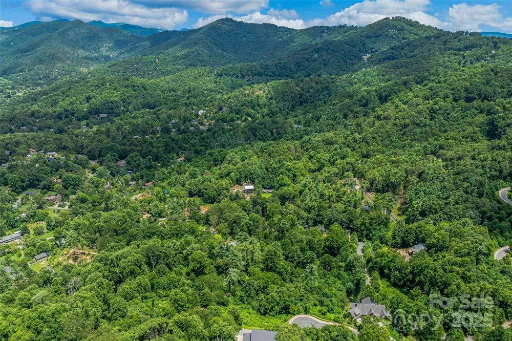 29 Grovepoint Way Asheville, NC 28804