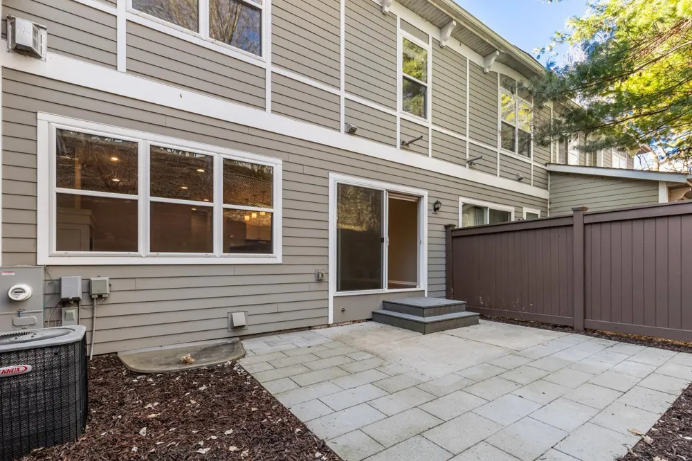 17830 Valley Cove Court Wayzata, MN 55391