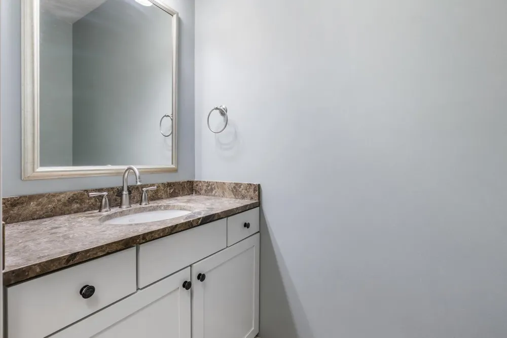 17830 Valley Cove Court Wayzata, MN 55391