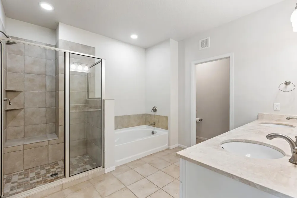 17830 Valley Cove Court Wayzata, MN 55391