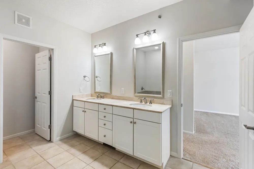 17830 Valley Cove Court Wayzata, MN 55391
