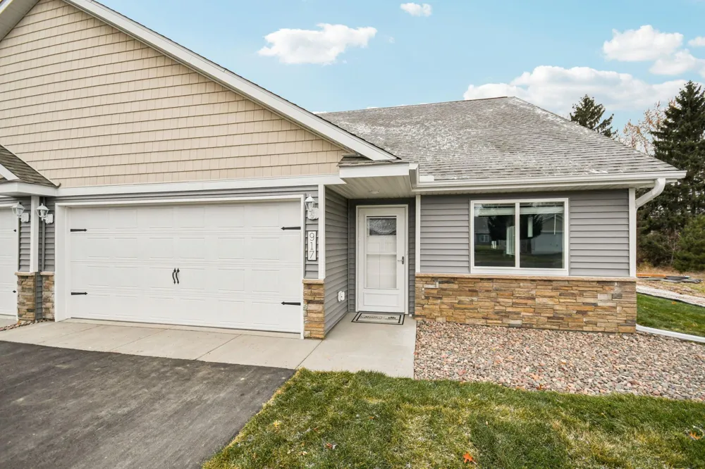 917 Gable Street Taylors Falls, MN 55084