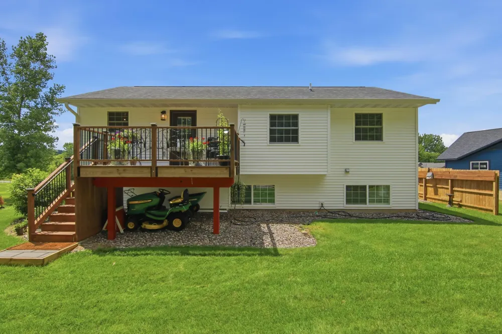 3798 Nicholas Drive Menomonie, WI 54751