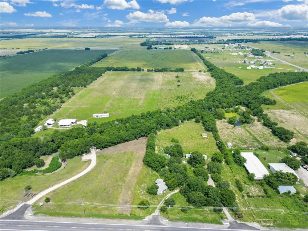 5077 Fm 547 Farmersville, TX 75442