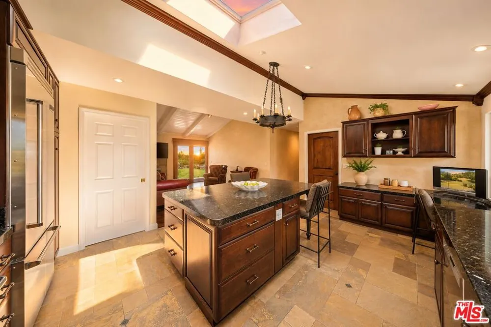 1903 Coyote Circle Santa Barbara, CA 93108
