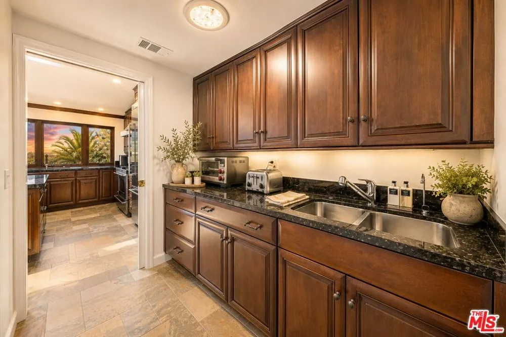 1903 Coyote Circle Santa Barbara, CA 93108