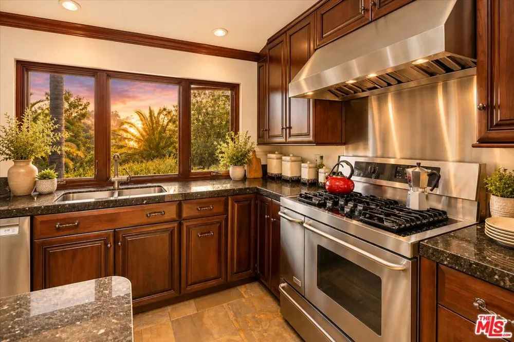1903 Coyote Circle Santa Barbara, CA 93108
