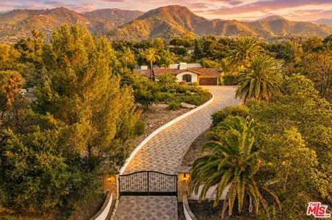 1903 Coyote Circle