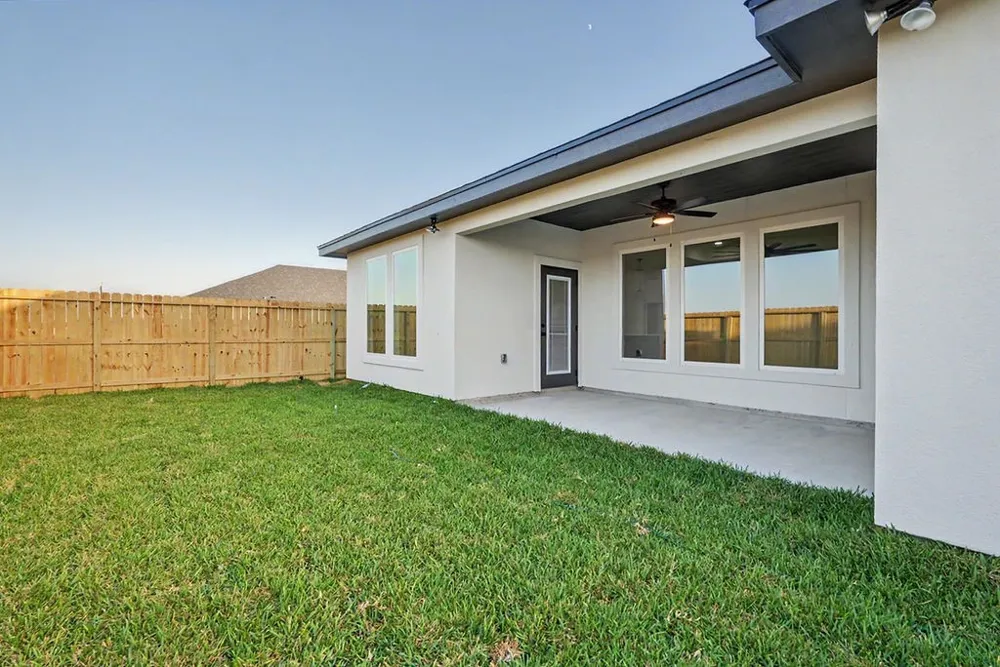 1810 Spoonbill Drive Portland, TX 78374